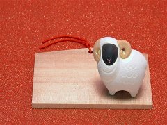 属羊车上放什么吉祥物好